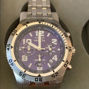 Invicta men’s water resistant watch